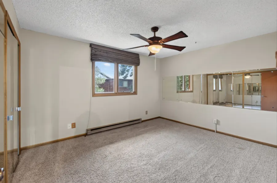 Real estate photograph 13 of 2105 Chatalet Lane Unit G, Colorado, Colorado