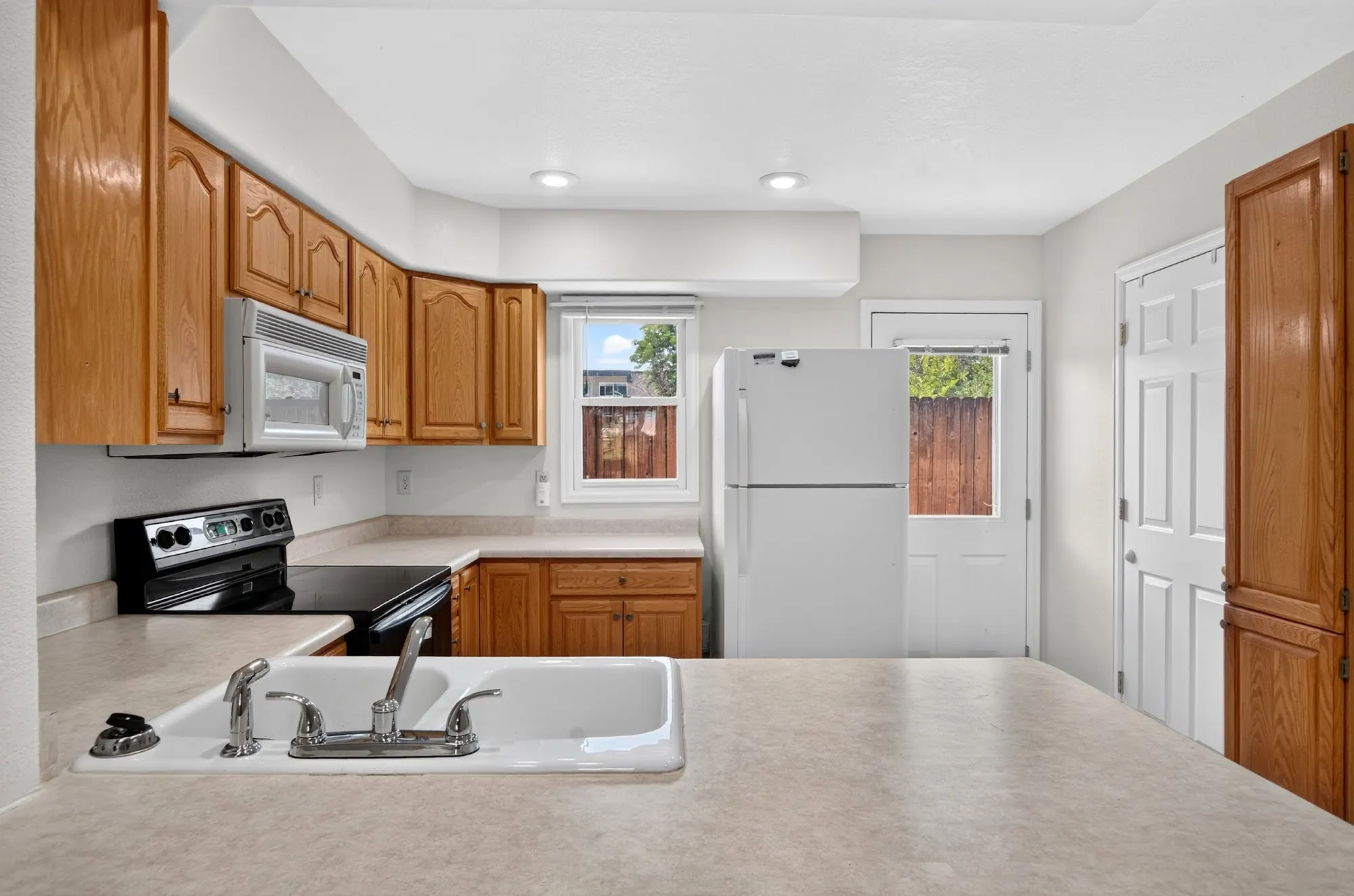 Real estate photograph 12 of 55 Bonnymede, Colorado Springs