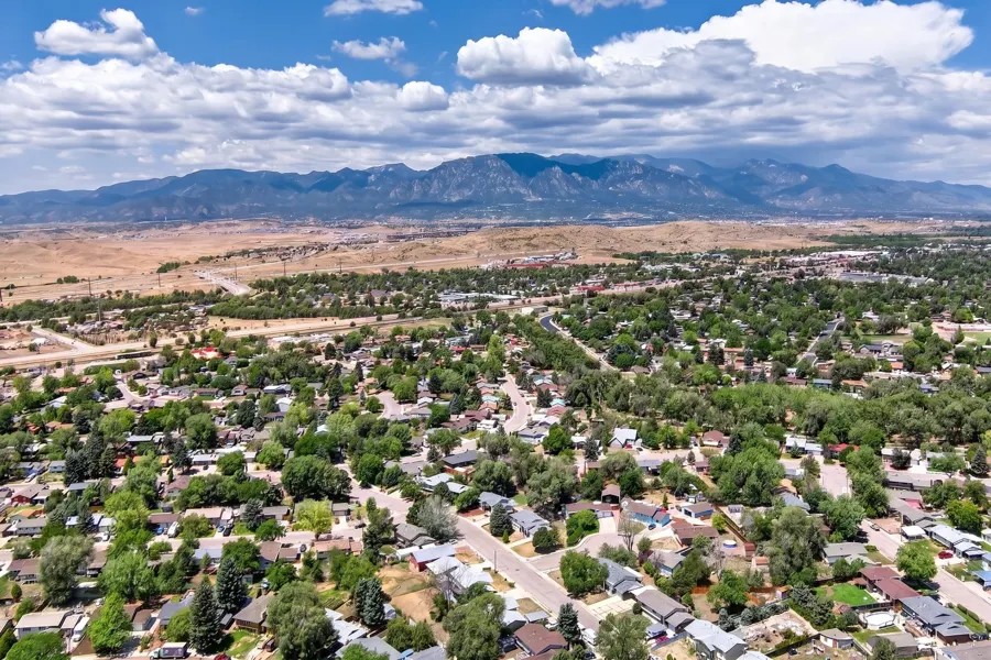 Real estate photograph 28 of 423 Eudora St, Colorado, Colorado