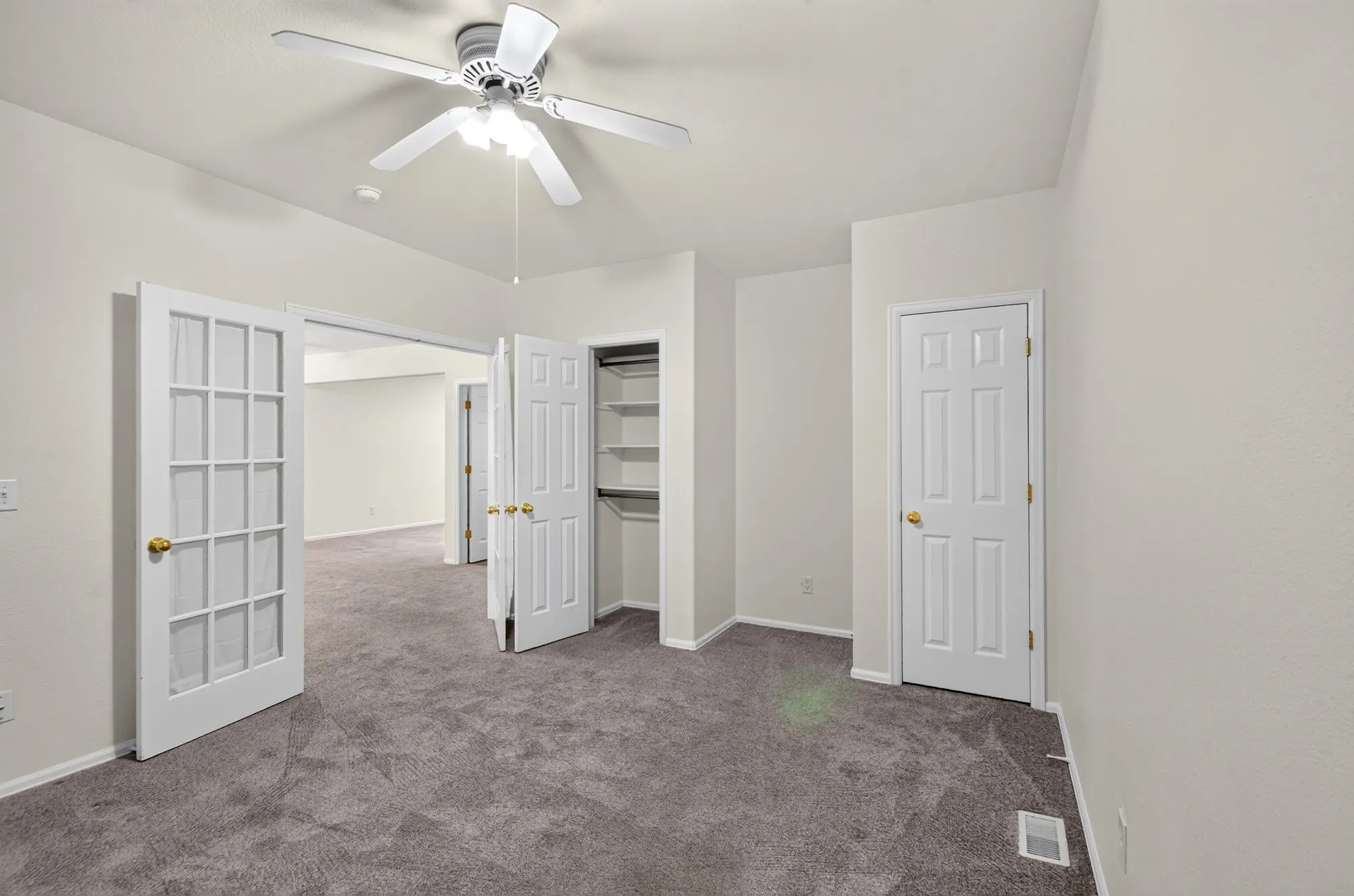 Real estate photograph 7 of 55 Bonnymede, Colorado Springs
