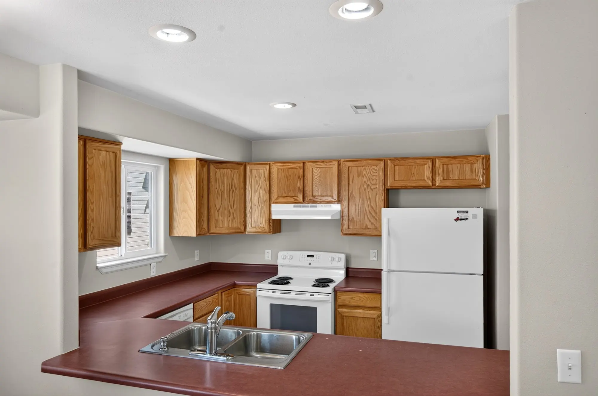 Real estate photograph 10 of 1423 Palmer Ave, Colorado Springs