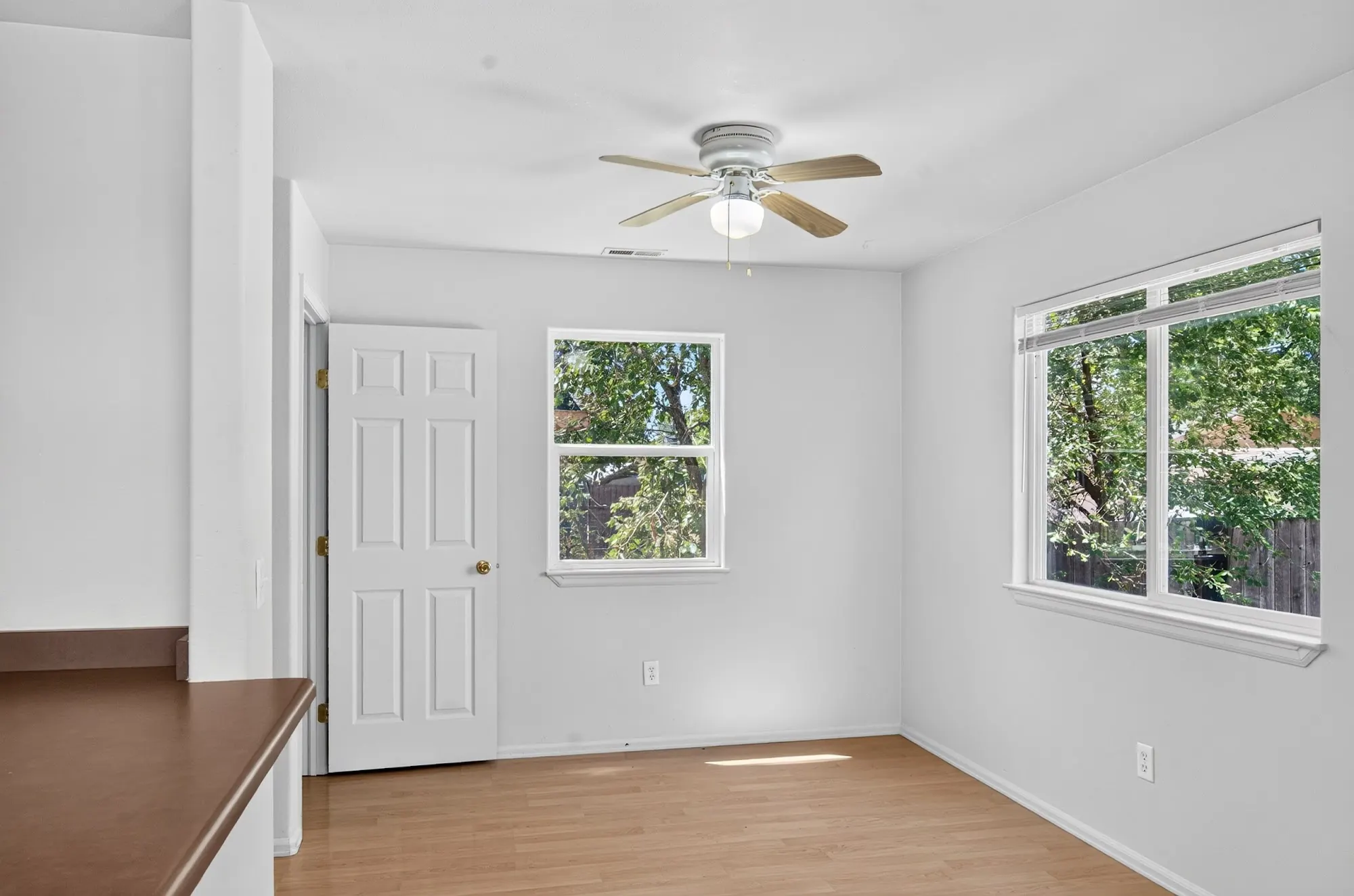 Real estate photograph 9 of 1423 Palmer Ave, Colorado Springs