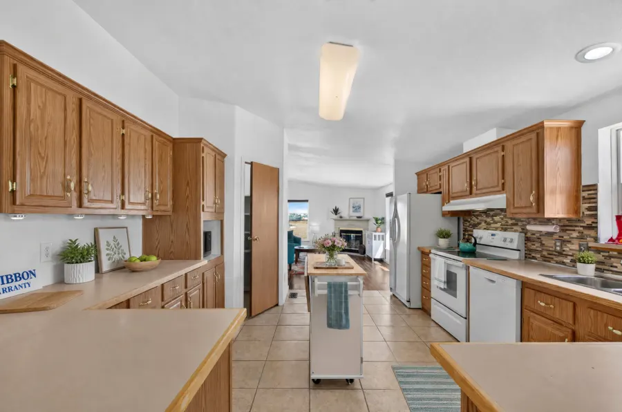 Real estate photograph 12 of 5753 Miss Ellie Lane, Colorado, Colorado