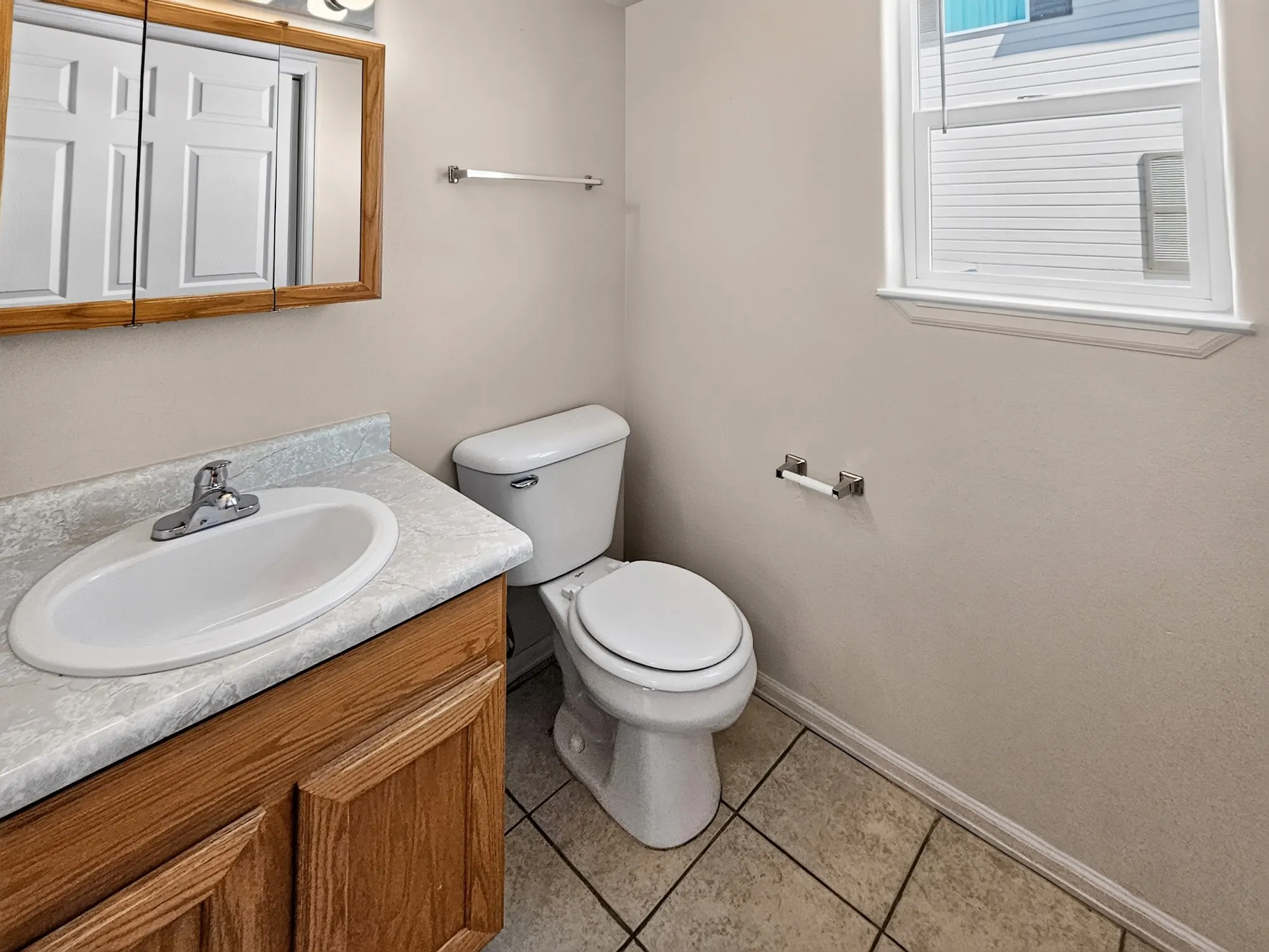 Real estate photograph 8 of 1423 Palmer Ave, Colorado Springs