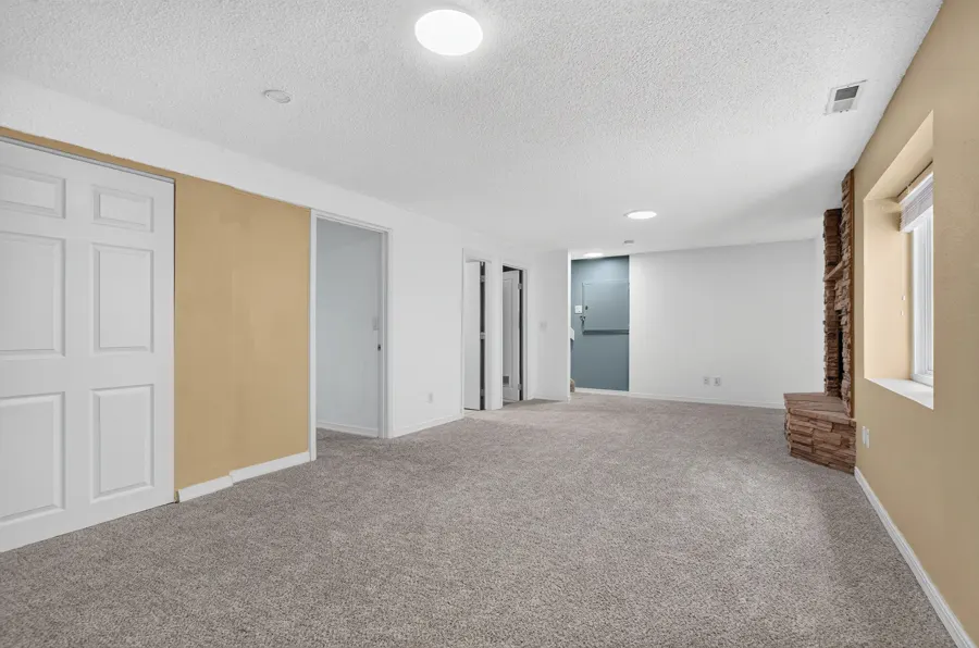 Real estate photograph 26 of 350 Widick St., Colorado, Colorado