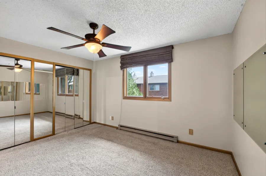 Real estate photograph 11 of 2105 Chatalet Lane Unit G, Colorado, Colorado