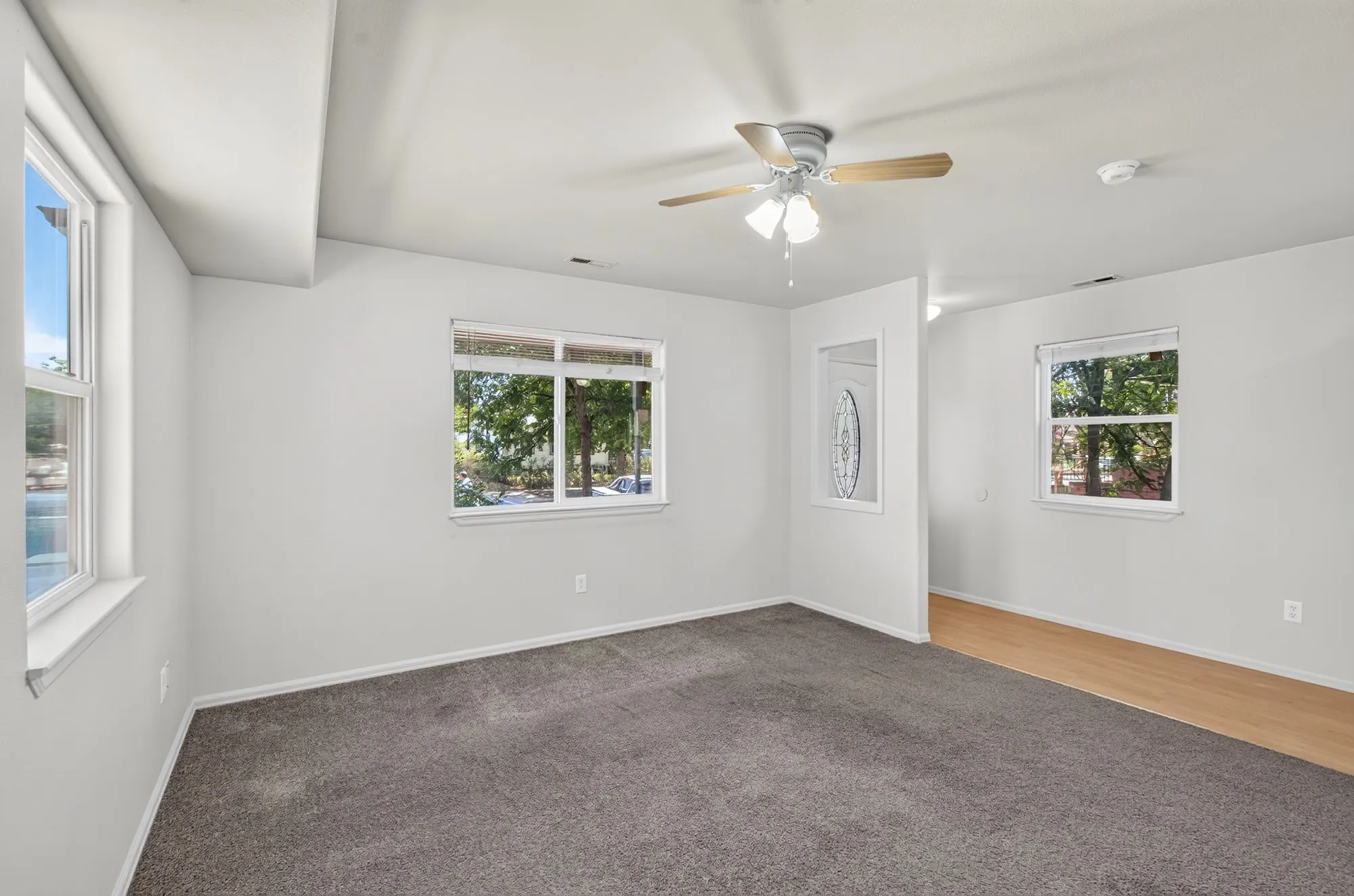 Real estate photograph 6 of 1423 Palmer Ave, Colorado Springs