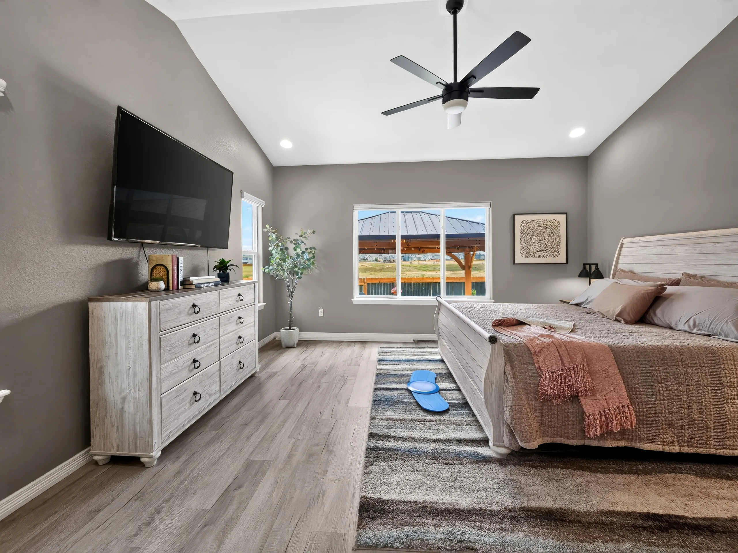Real estate photograph 17 of 10646 Abrams Dr, Colorado Springs