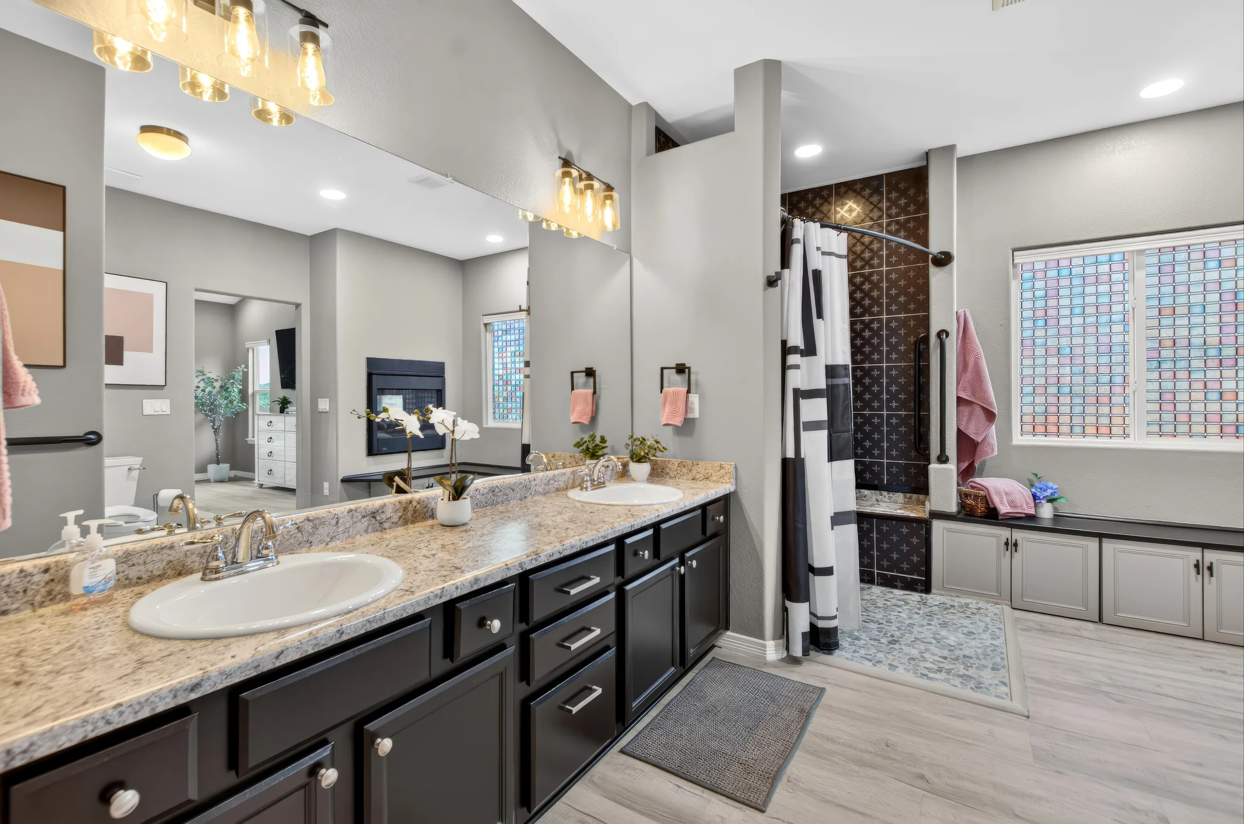 Real estate photograph 19 of 10646 Abrams Dr, Colorado Springs