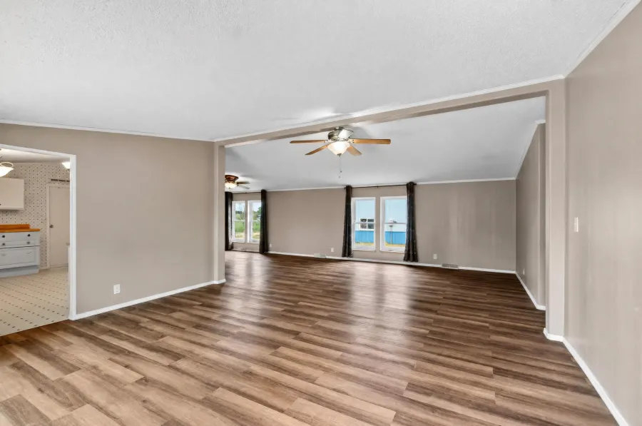 Real estate photograph 7 of 30640 Aldred Rd, Pueblo