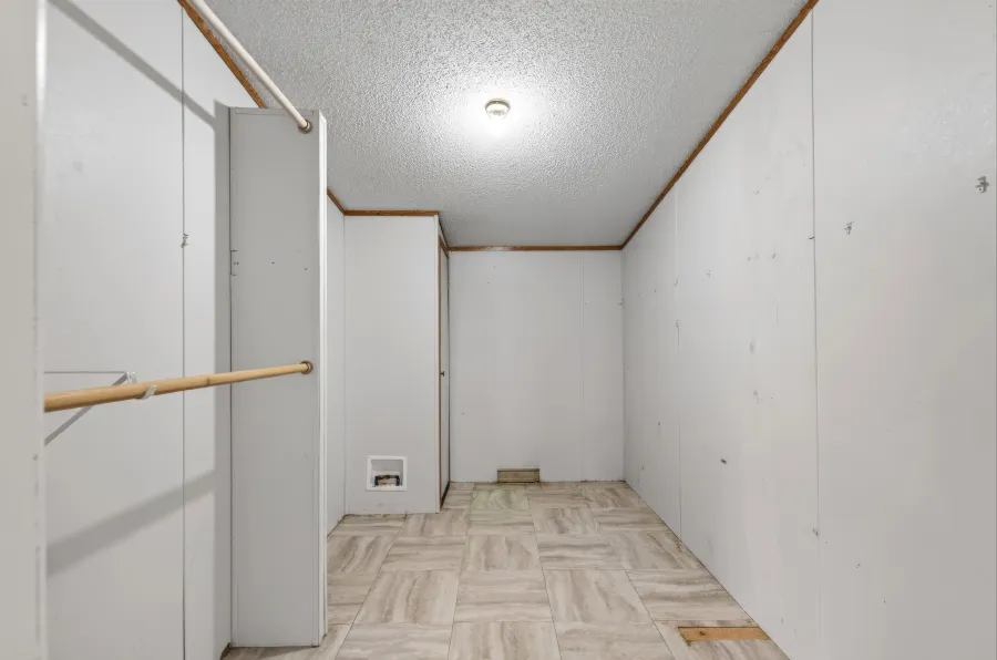 Real estate photograph 15 of 30640 Aldred Rd, Pueblo