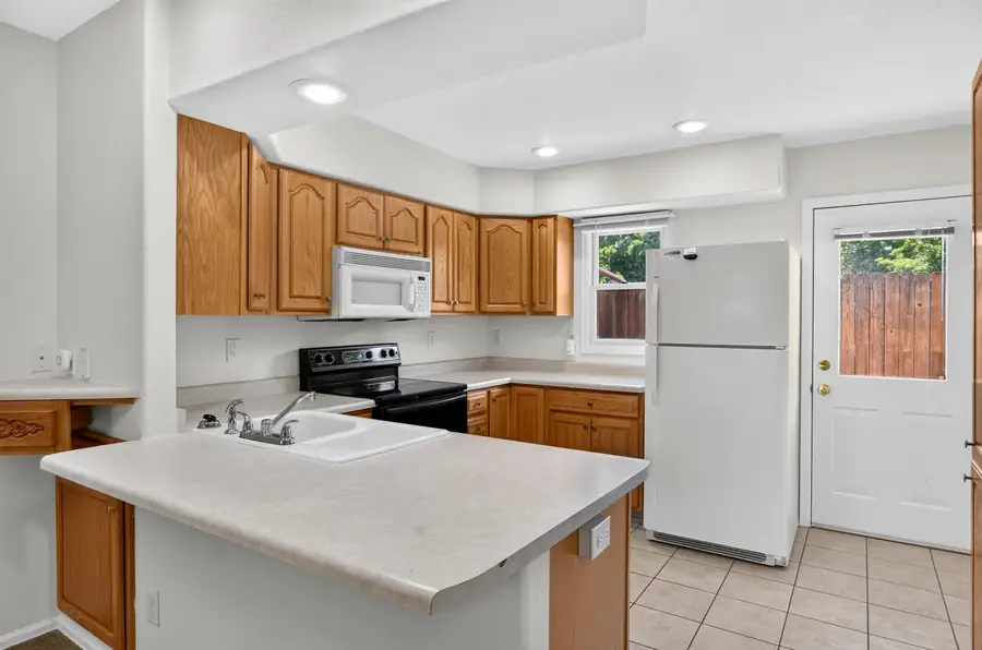 Real estate photograph 10 of 55 Bonnymede, Colorado Springs, Colorado